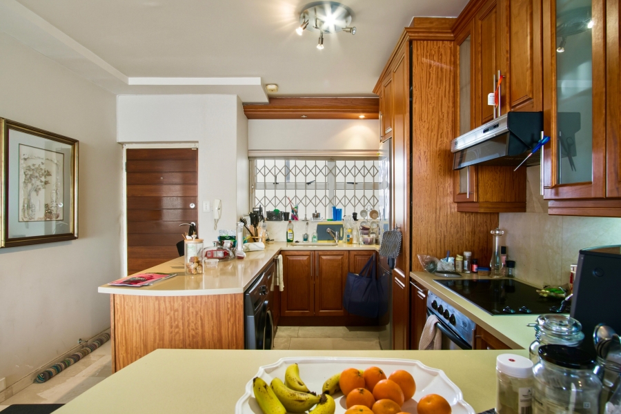 2 Bedroom Property for Sale in Mouille Point Western Cape